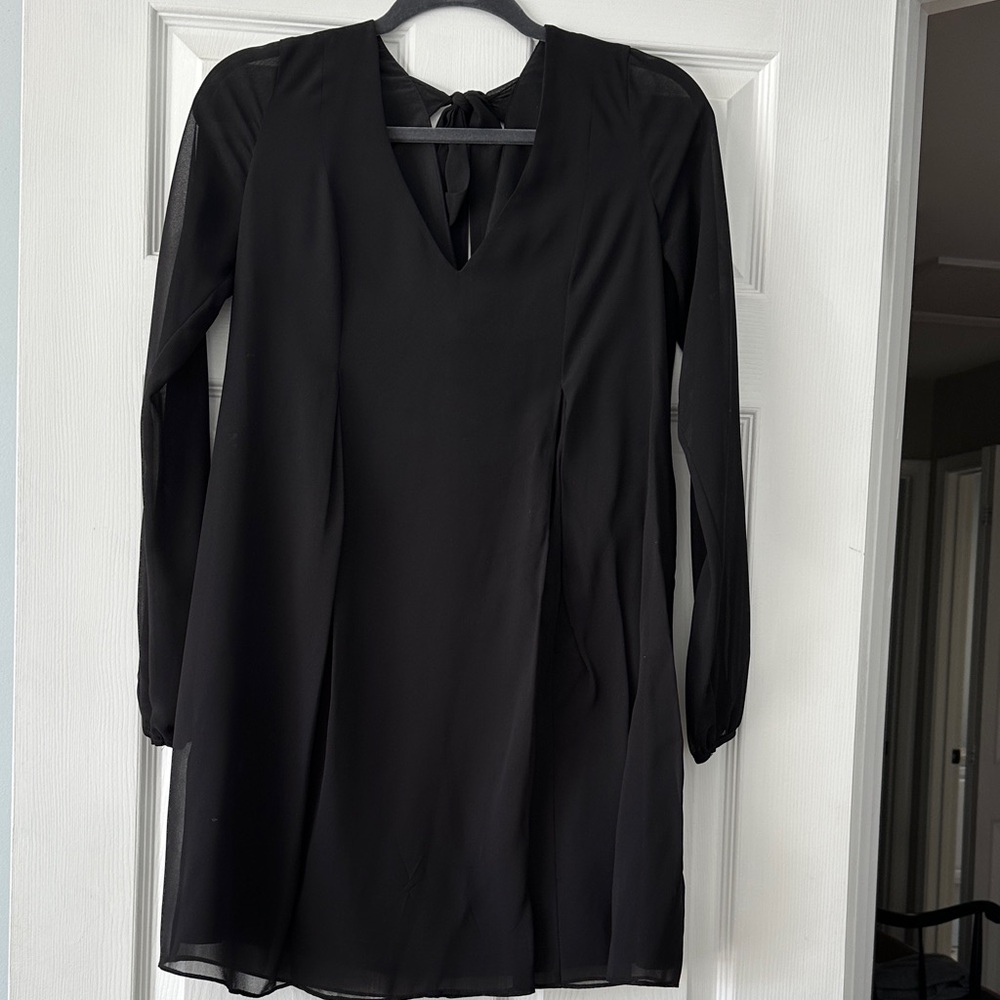 BCBGeneration Elegant Black Long Sleeve Dress